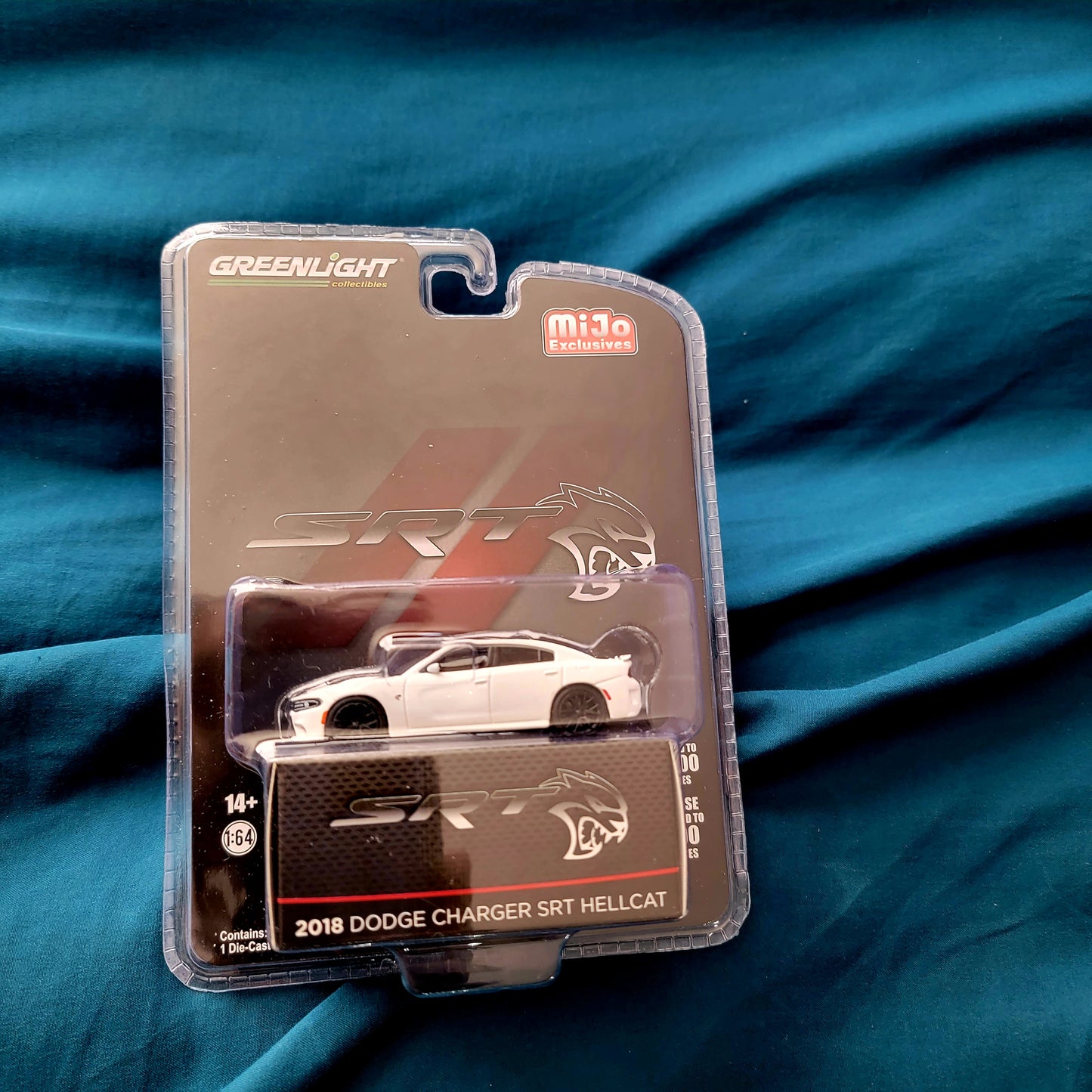 Greenlight 1:64 Mijo Exclusive 2018 Dodge Charger SRT Hellcat