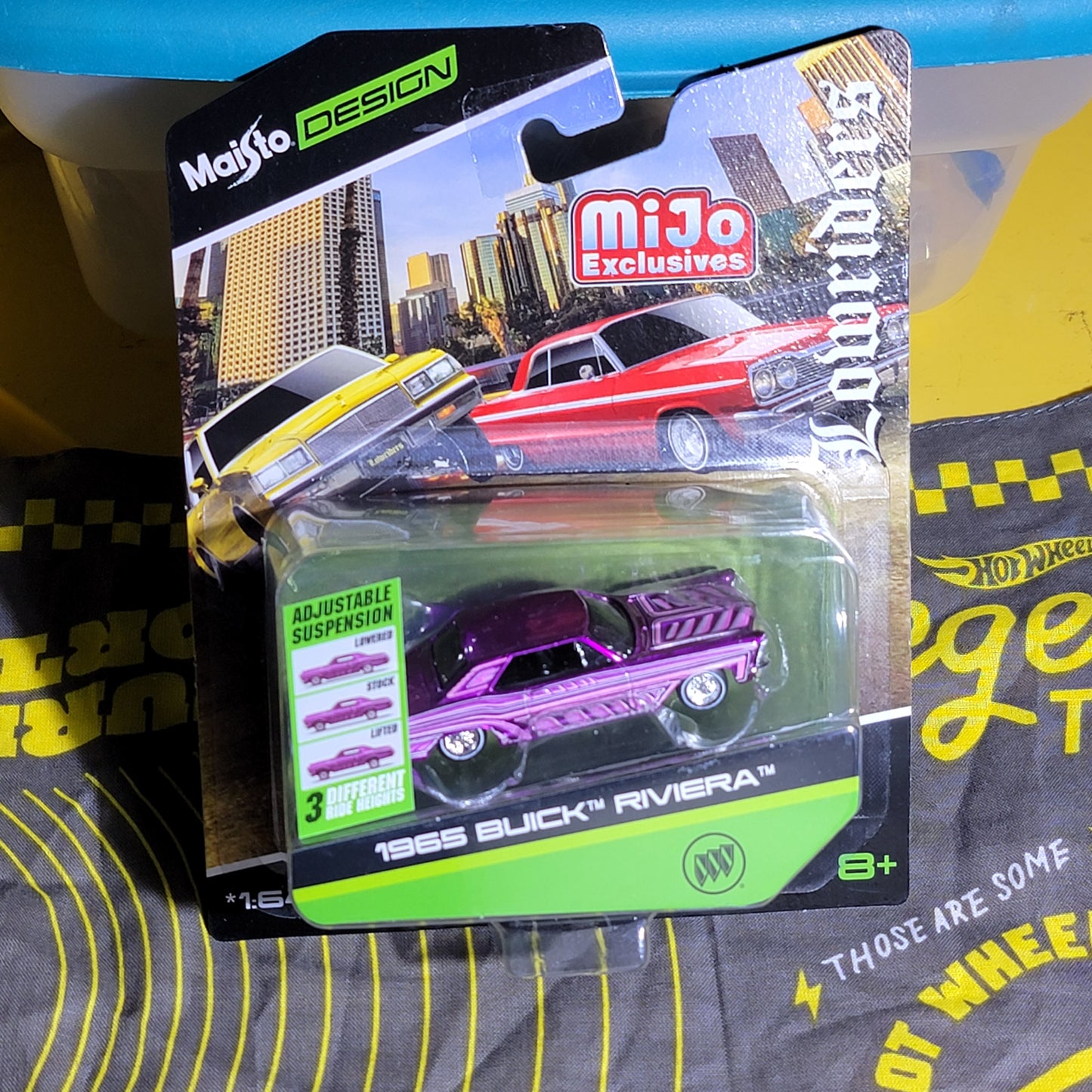Maisto 1:64 Mijo Exclusives 1965 Buick Riviera Lowriders