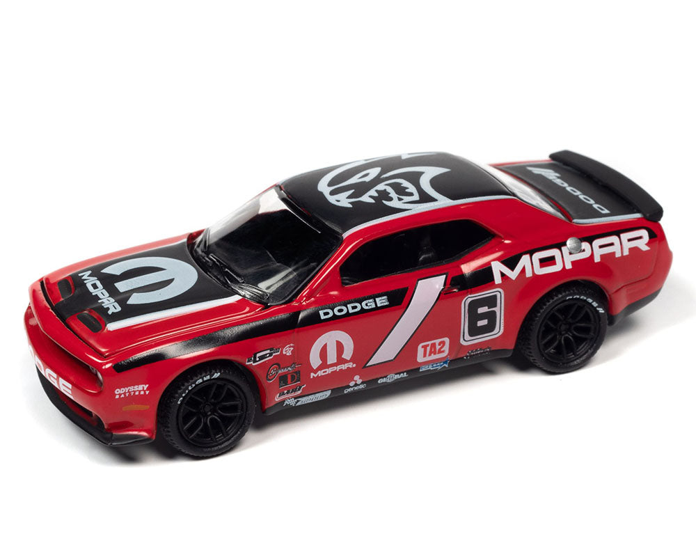 Auto World 1:64 2019 Dodge Challenger SRT Hellcat
